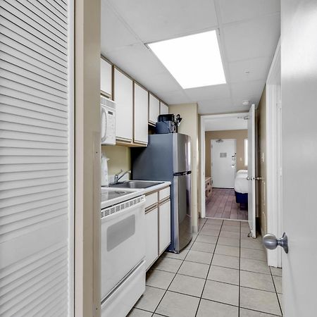 Oceanfront Condo Camelot By The Sea Myrtle Beach Bagian luar foto